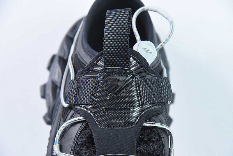 BC XL SNEAKERS