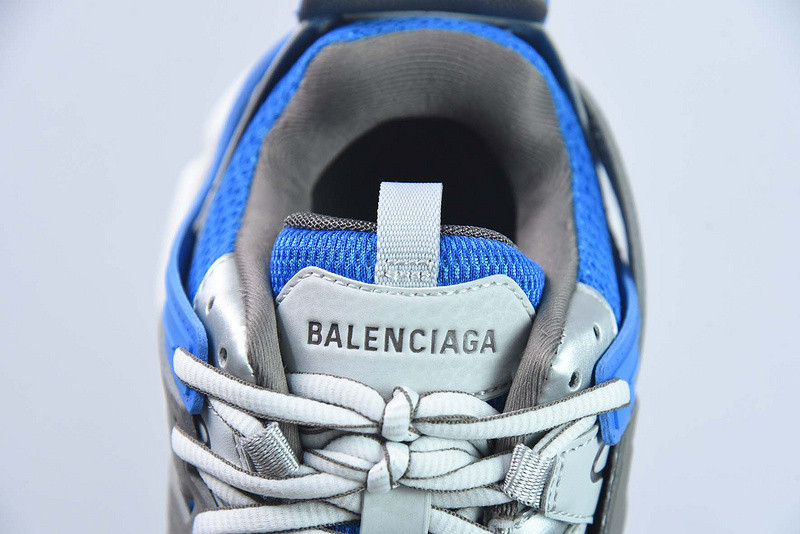 bc track sneaker