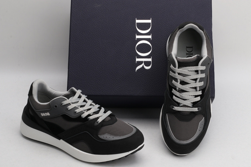 dio* sneaker