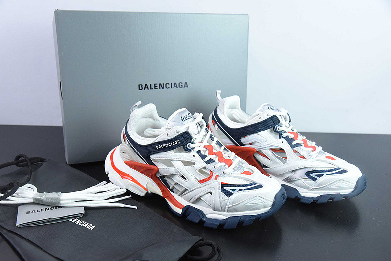 bc track sneaker