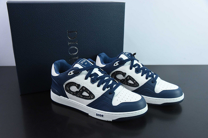 dio* sneaker