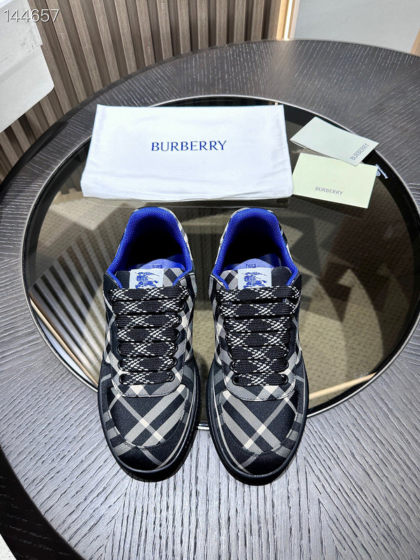 B**rry sneaker