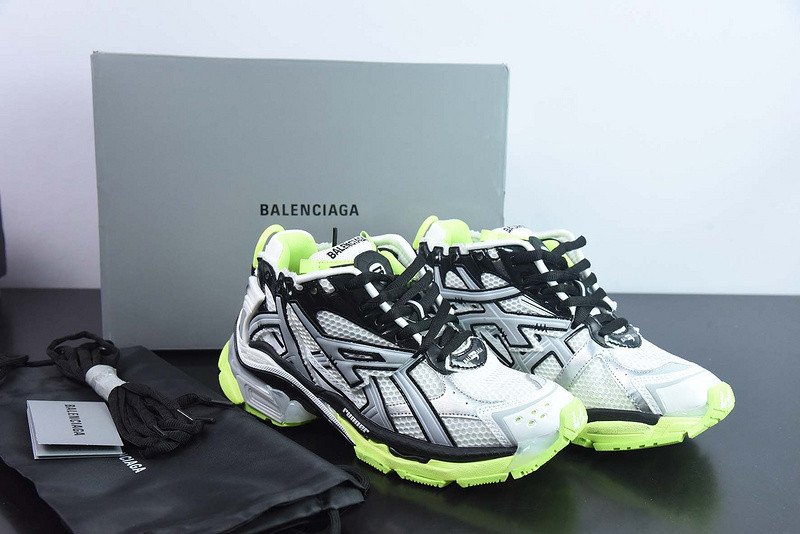 Ba*len*cia*ga runner sneaker
